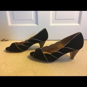 Sezane Size 39 Black Velvet Midi Heels